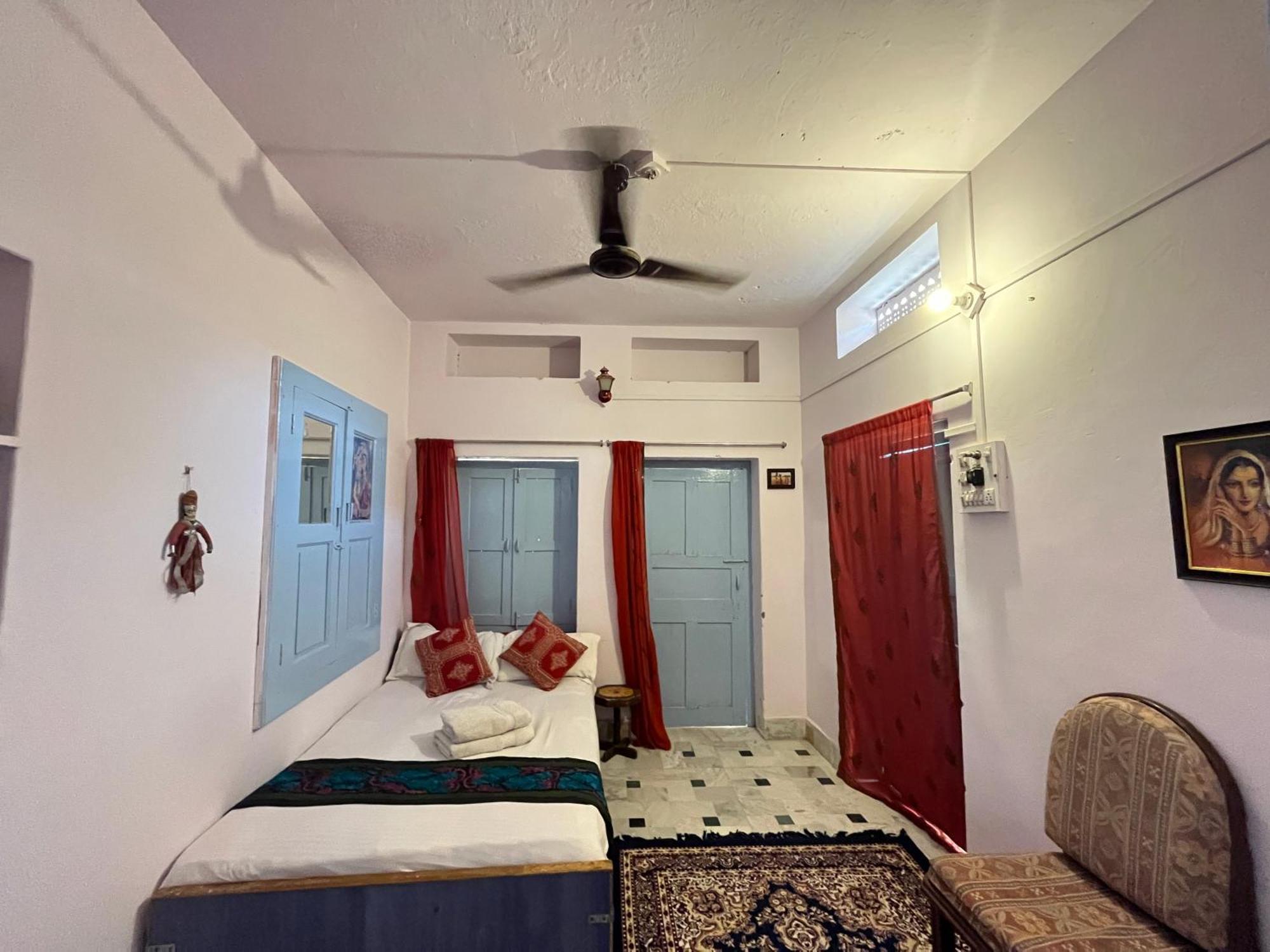 Hostel Marigold Home Stay Jaisalmer Δωμάτιο φωτογραφία